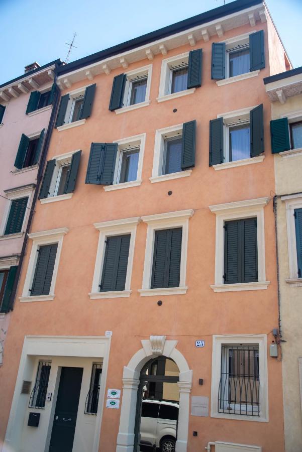 Maison Calcirelli Rooms Verona Exterior photo
